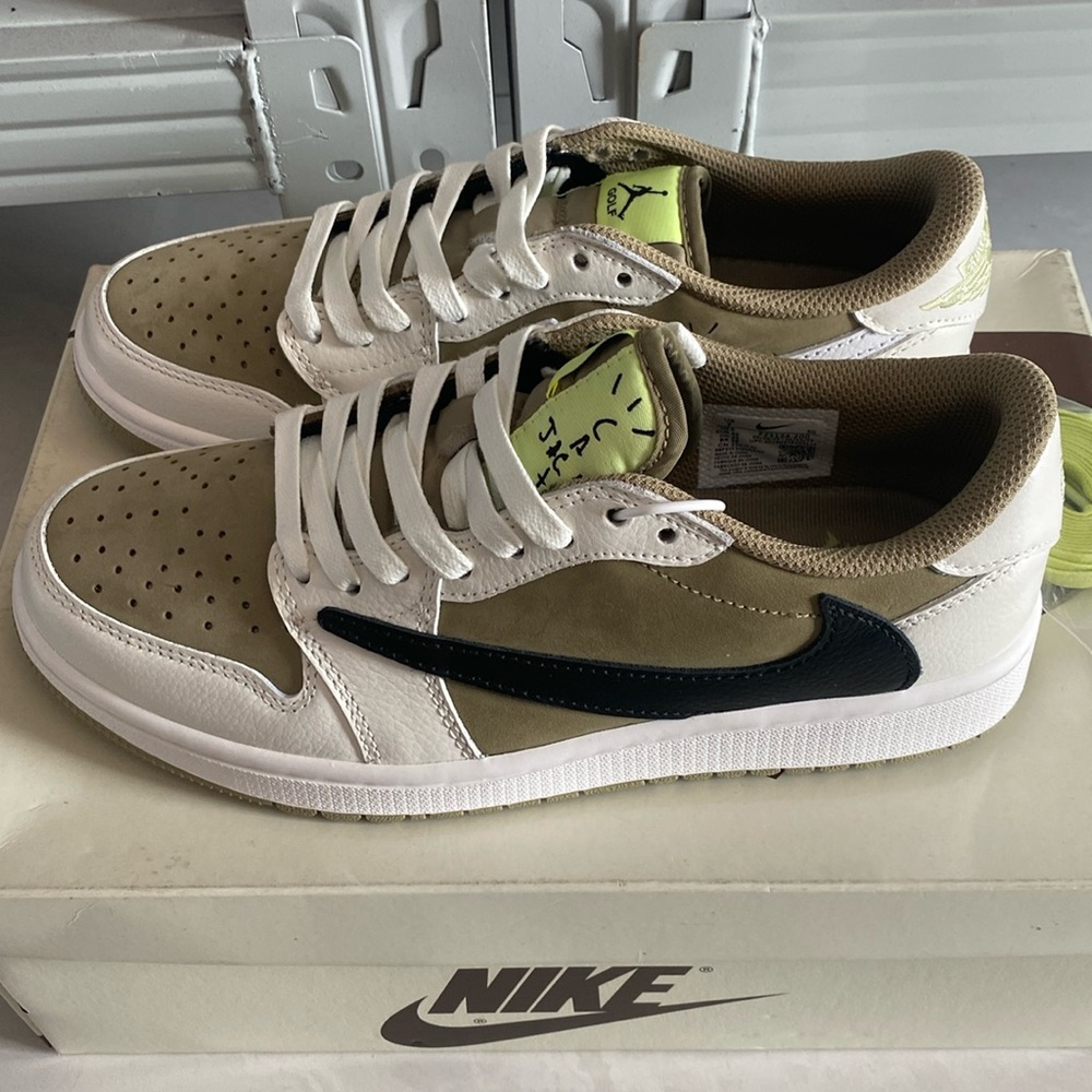 Jordan 1 Retro OG x Travis Scott Low Sneakers Size Mens 10